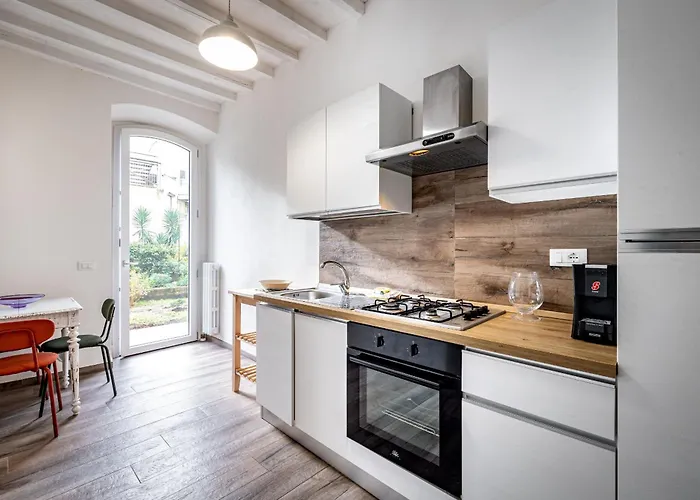 Apartman Yd Quiet 2br With Private Garden