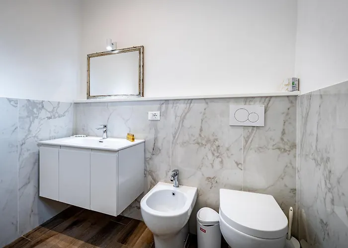 Yd Quiet 2br With Private Garden Apartman *